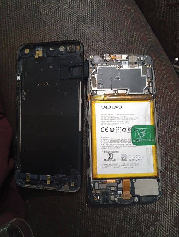 oppo phone 6/128gb panel broken 2