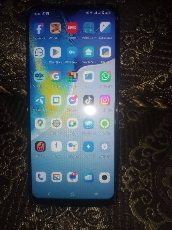 vivo y15s with box charger 7