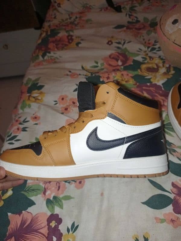 Air high jordans in brown color (mids) 2