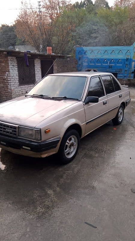 Nissan Sunny 1985 4