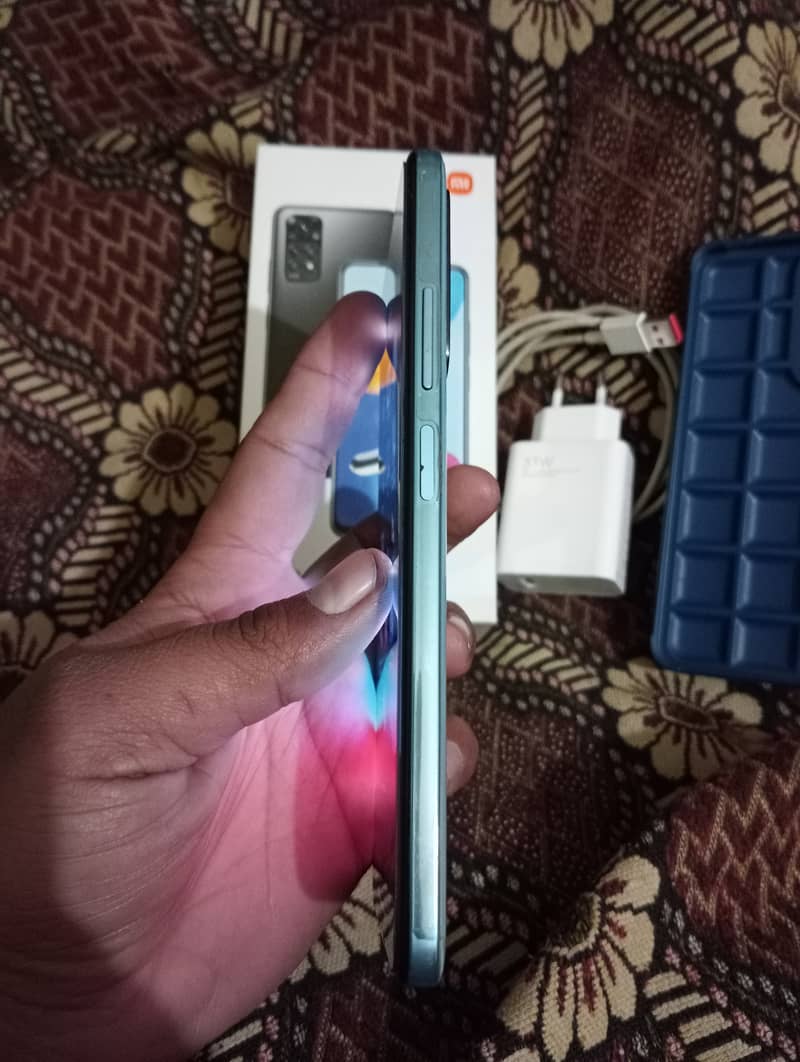 Redmi note 11 ram 4 rom 128 xchange posible 5