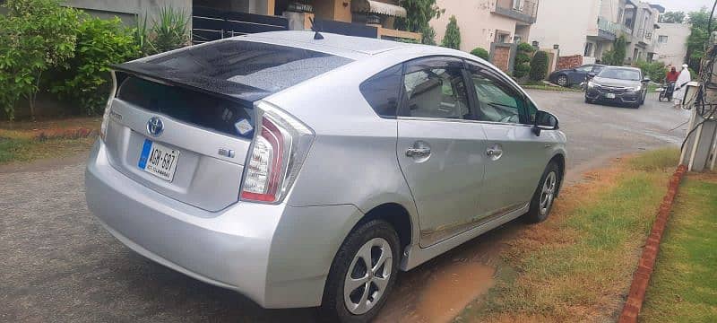 Toyota Prius 2013/2018 reg ISB 2