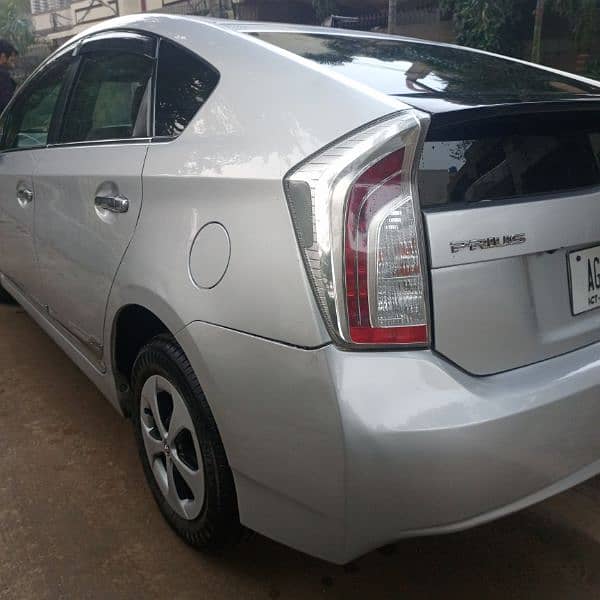 Toyota Prius 2013/2018 reg ISB 5