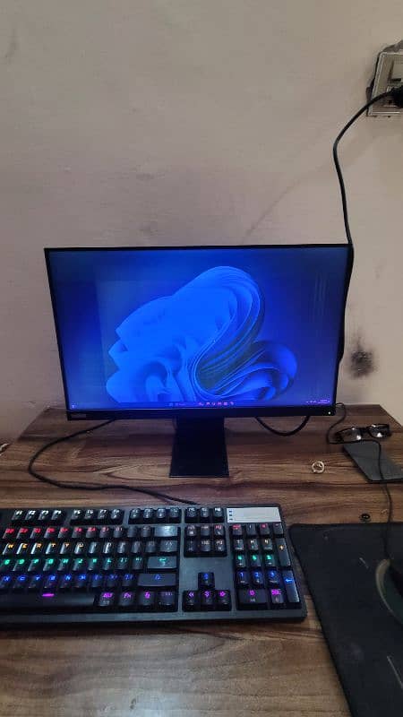 Lenevo 2k 1440p Monitor (Faulty) 24 inches only colour fault 5