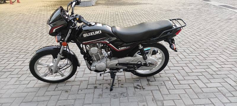 Suzuki GD110 2021 model For sale.  Price 2.4 lac only. 1