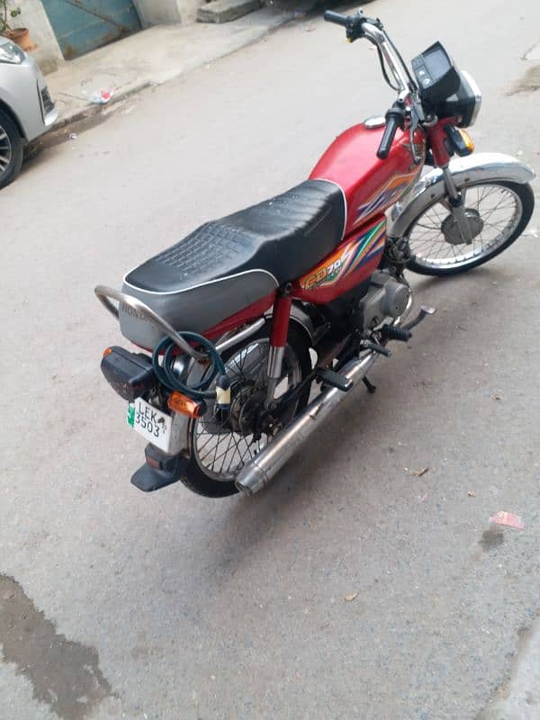 Honda CD70 2020 4