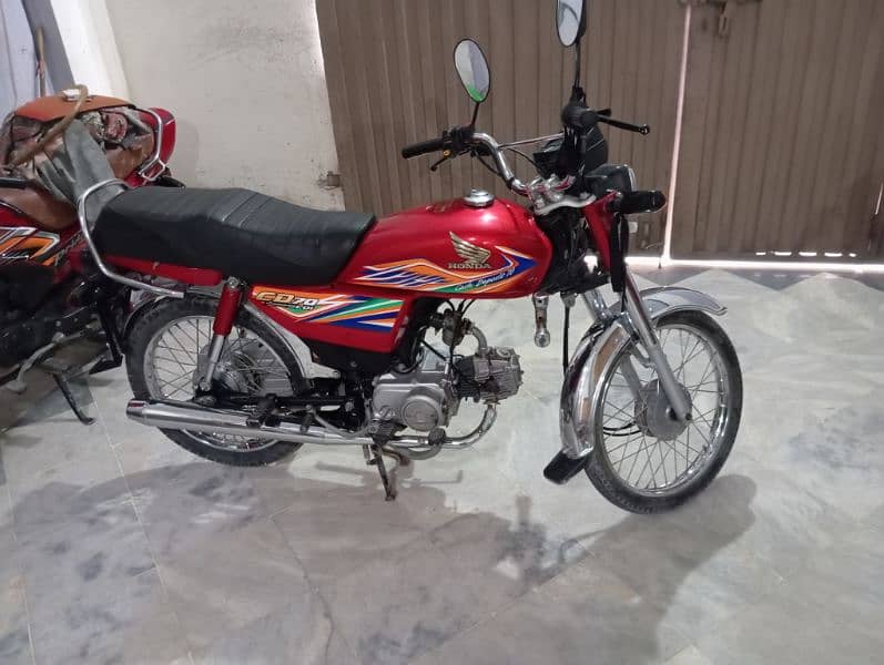 HONDA CD 70 2020 5