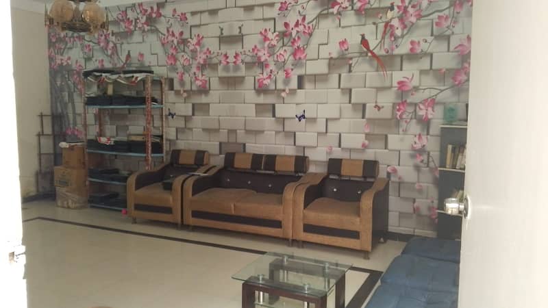 BLOCK-S BEAUTIFUL 04 BED D D FIRST FLOOR 600 SQ YDS MAIN 200 SQ YDS NORTH NAZIMABAD 1