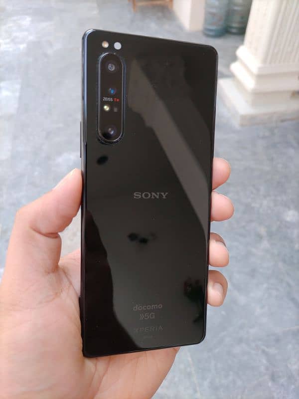 Sony Xperia1 mark 2 condition 10 by 10 water pack 8