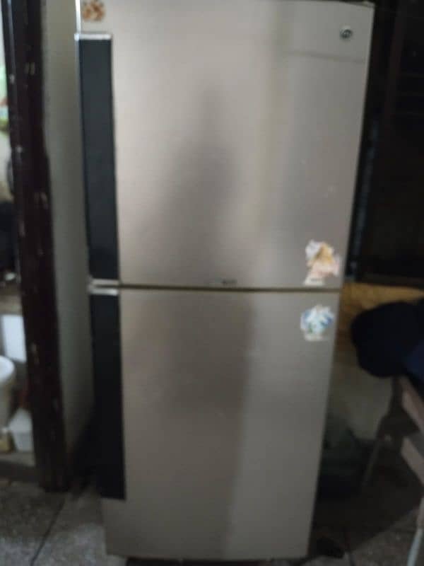 Full size Refrigerator 0