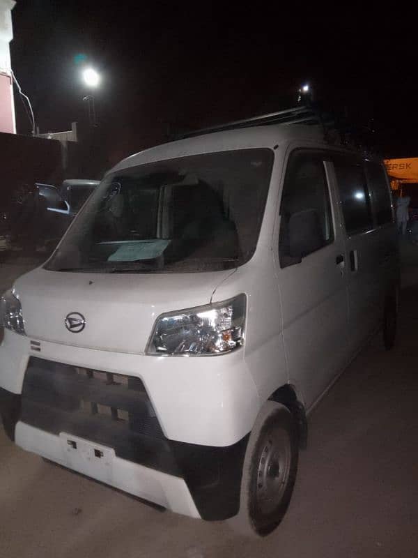 Daihatsu Hijet 2019 1