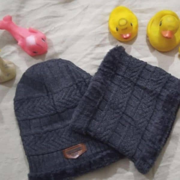 wool beanie and neck warmer 3