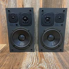 Toa Studio Monitors 280-ME-Av