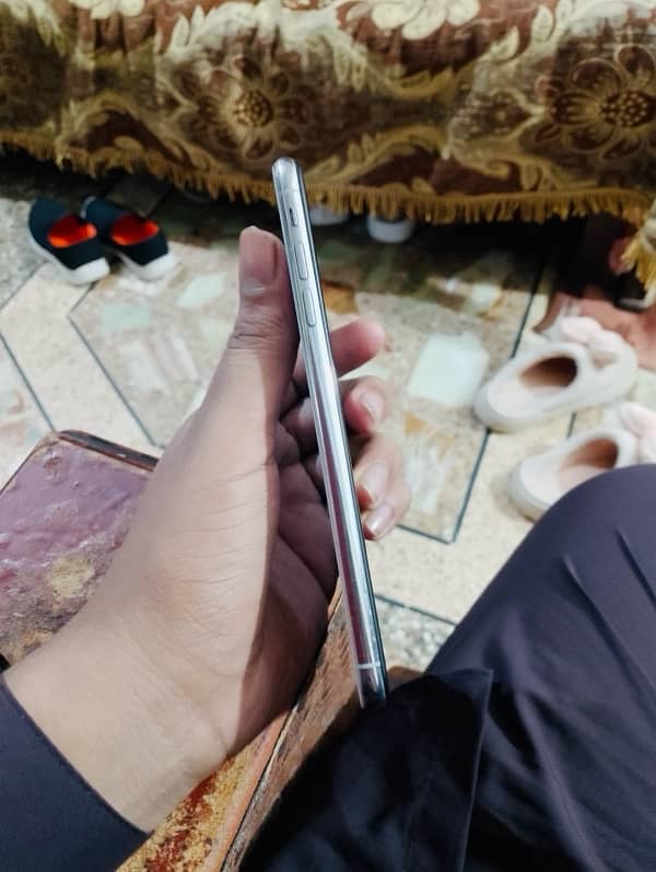 iPhone XS Max 64 gb 4