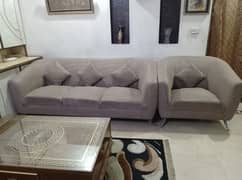 6 seater sofa set in very good condition