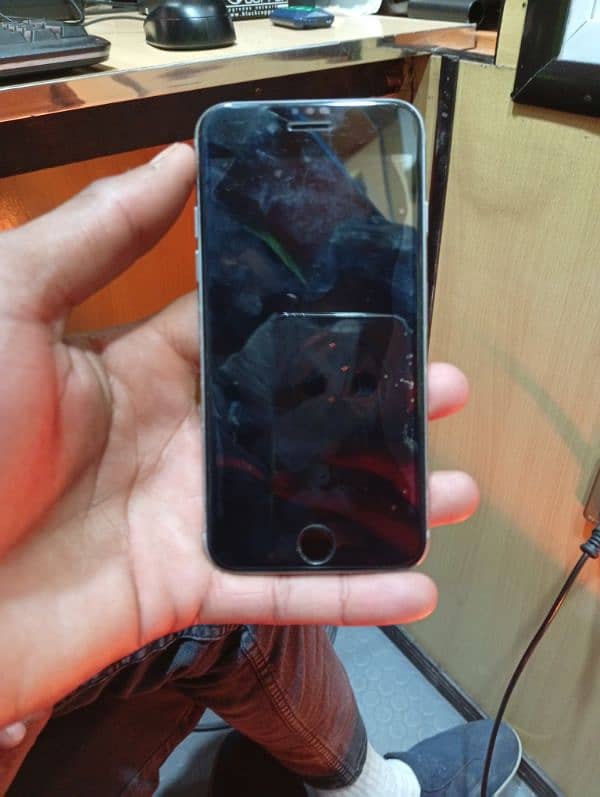 iPhone 6s 64GB non PTA 2