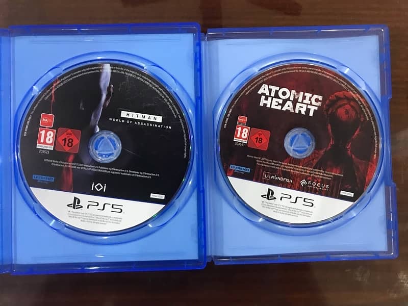 Atomic Heart PS5 & Hitman: World of Assassination PS5 1