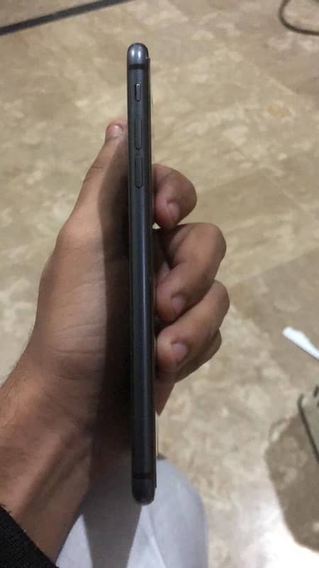 IPhone 8 Plus (64gb) bypass 10/9 Canada Model 3