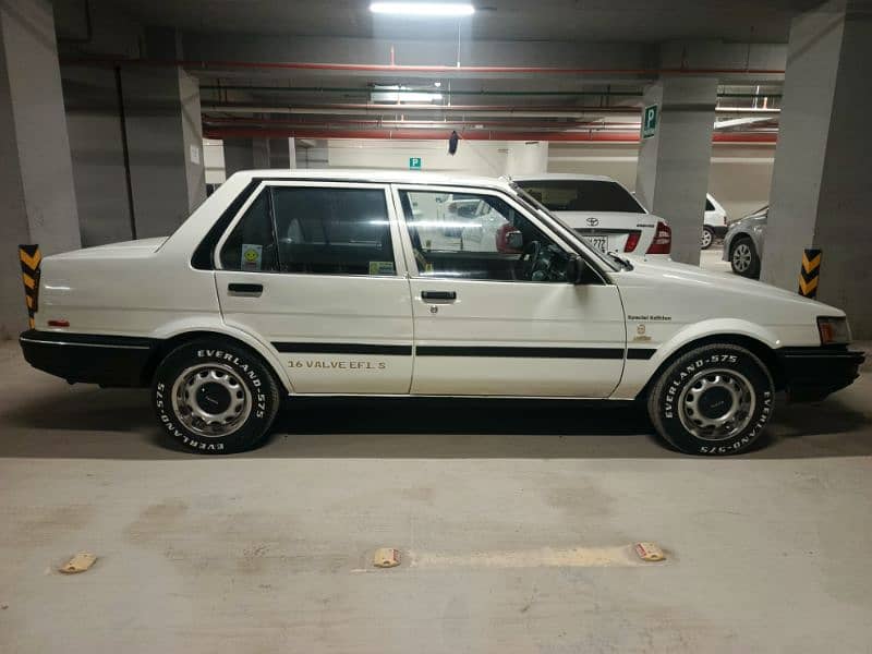 Toyota Corolla 1986 13