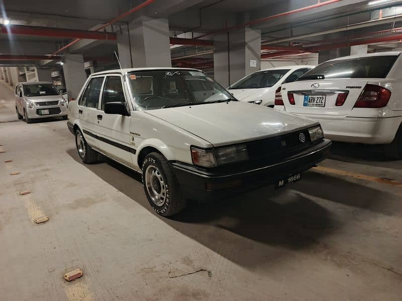 Toyota Corolla 1986 18