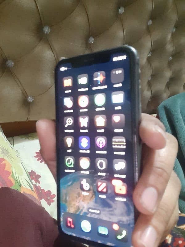 iphone11 non play 64gp back barik factory 0