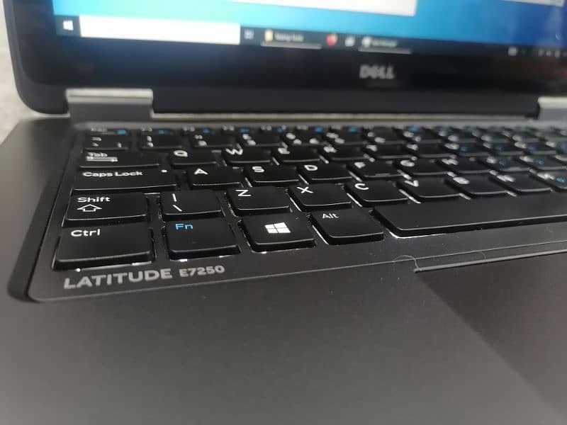 Dell 7250 i7 5th gen with touch +1080p display 0