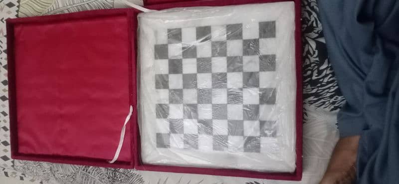 brand new chess set in marble 3