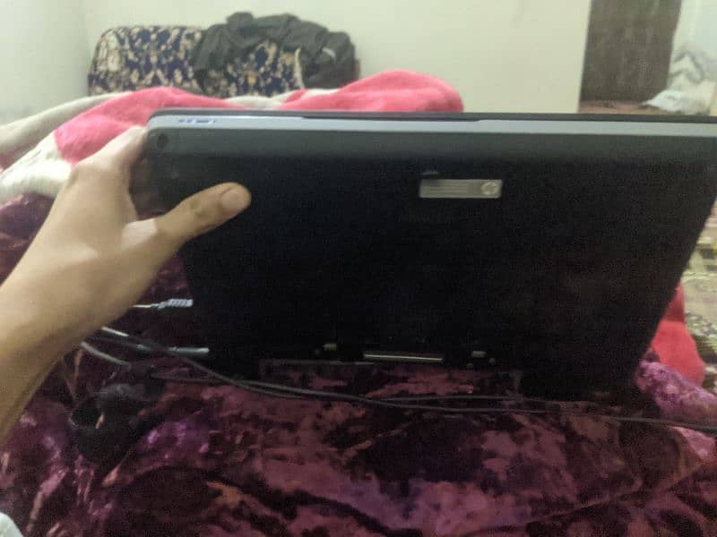 Hp laptop amd a4 procresser ram6gb  512 rom 4