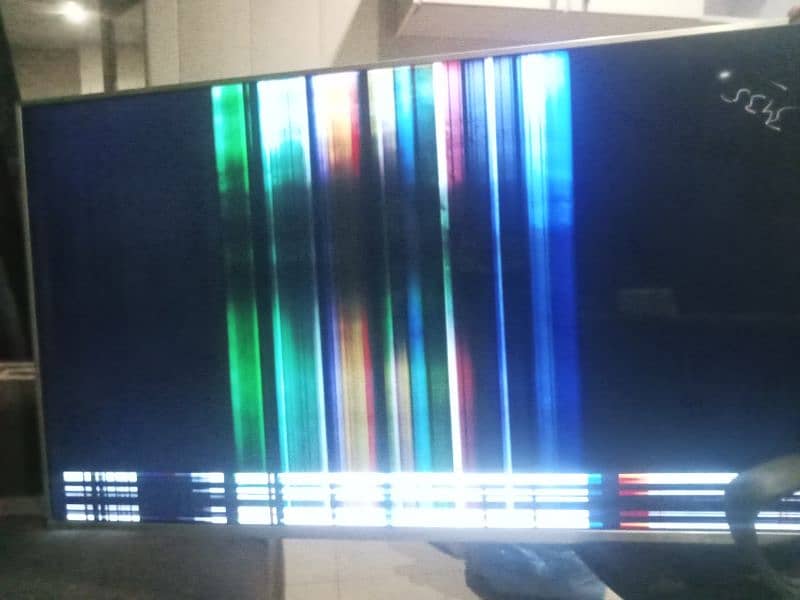 Sony bravia LED 65' android screen broken 5