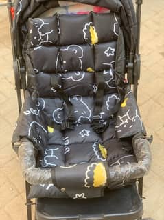 Almost New Baby Pram for Sale – Great Deal!