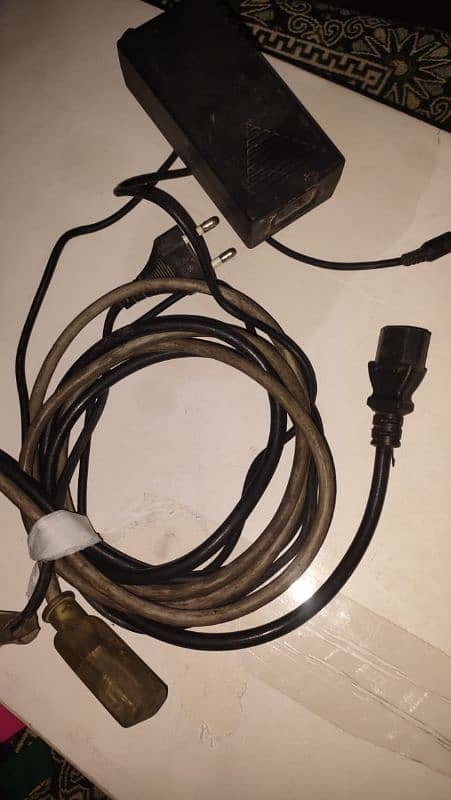 hikvision 2 camera DVR or VG cable with power cable 3