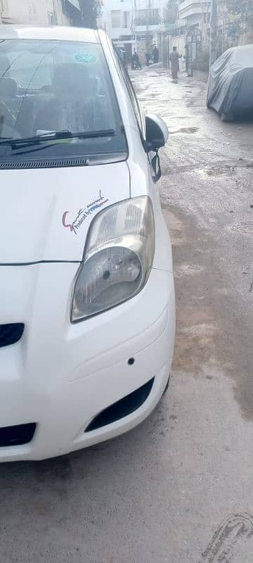 Toyota Vitz 2009 3