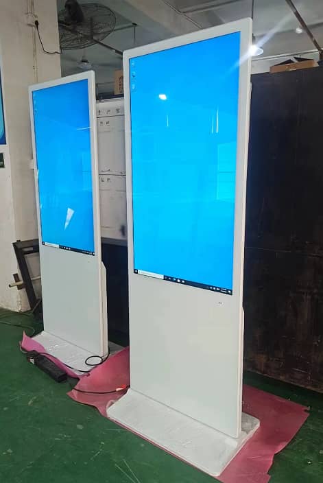 SMD screen Indoor Outdoor- Video wall Screen-Digital Standee Kiosk 3