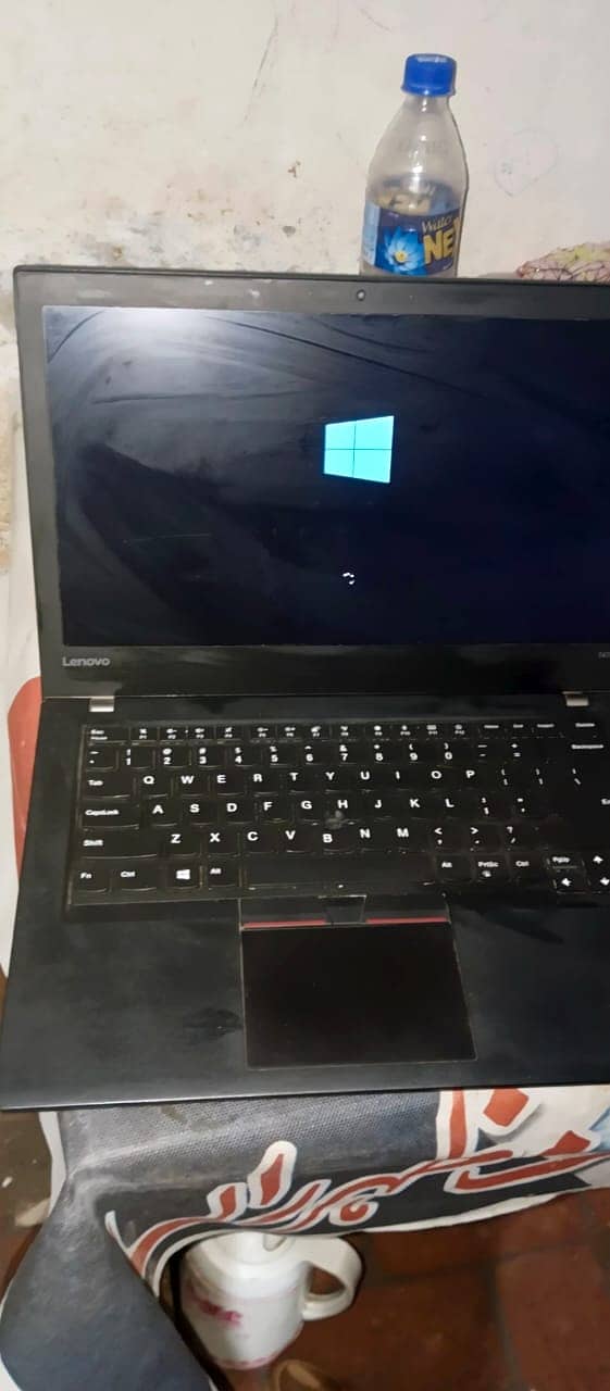 Lenovo Thinkpad T470 8ram 500 hard I5 6th generation 4