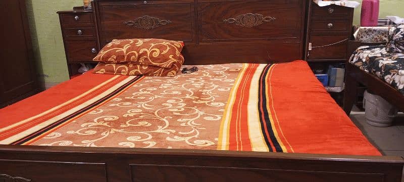 wooden bed 1