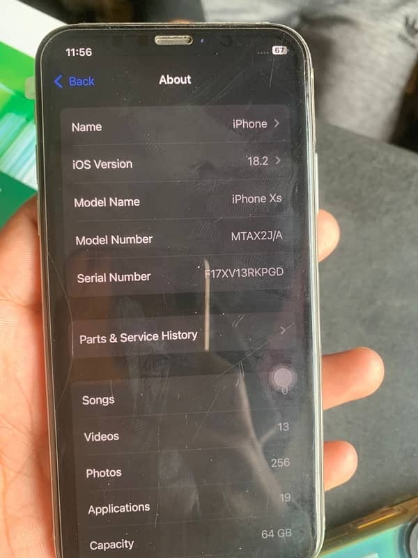 iPhone Xs 64gb  battery health 75%  Serves 7