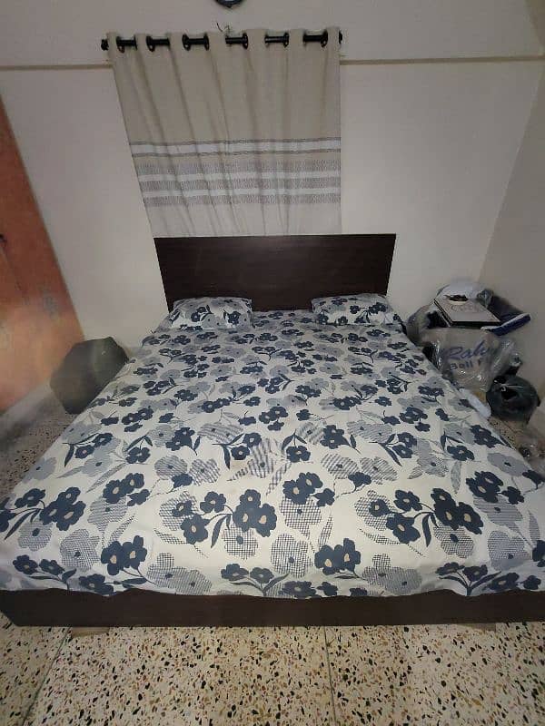 BROWN BED SET 0