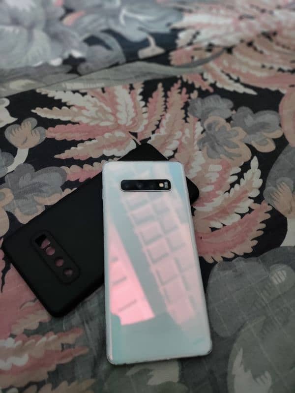 Samsung Galaxy S10 plus 8