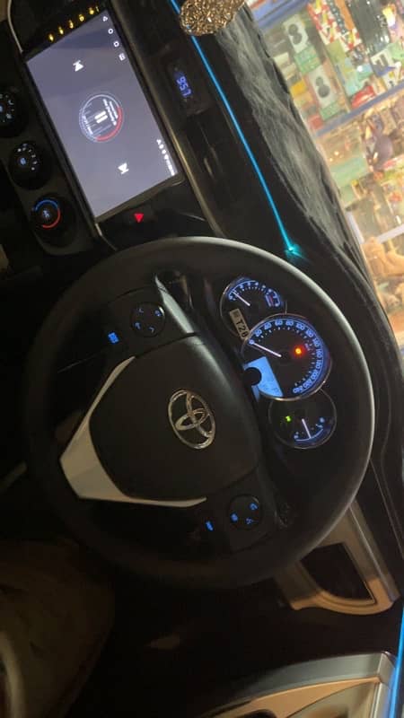 Toyota corlla altis 2017 up lipt to 24 X 4