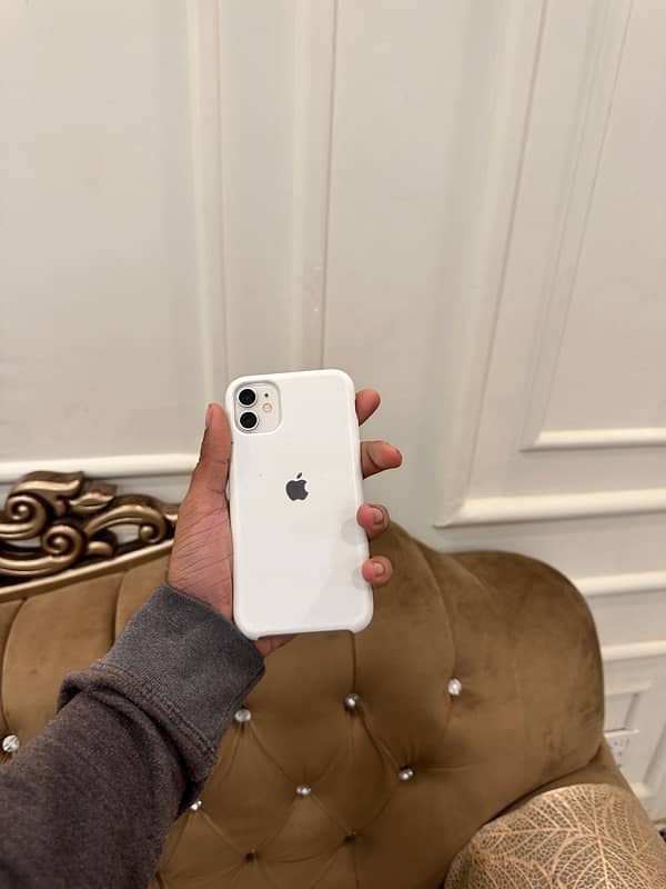 iPhone 11 NON PTA 5