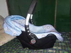 Baby cot carrier in excellent condition