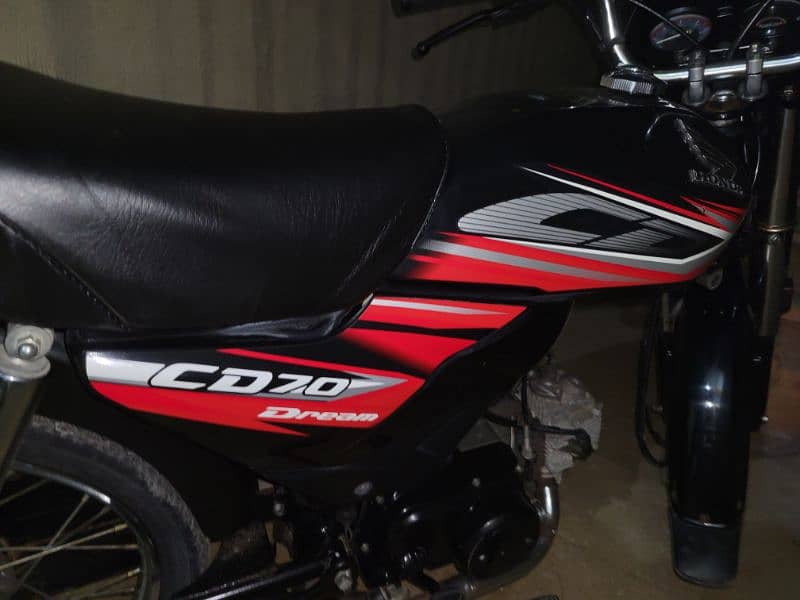 Honda CD 70 dream 9