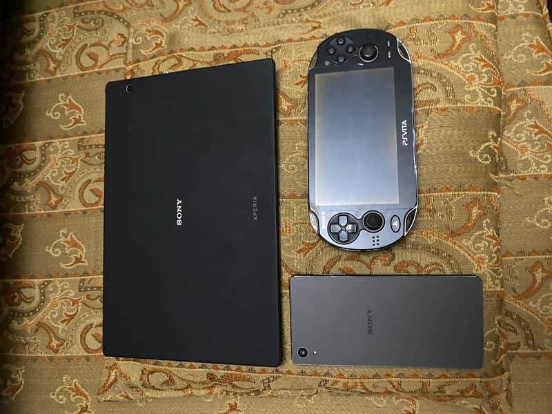 Sony z4 tablet, z5 phone, ps vita 1