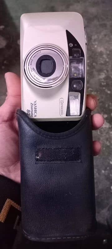 Yashica Zoommate Japan 0