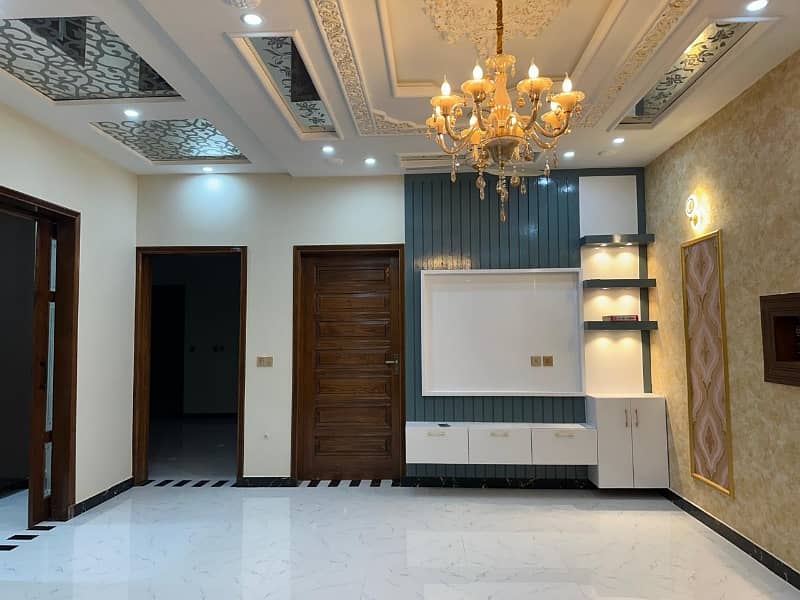 5 Marla Brand New House For Sale in Canal Garden Near Bahria Town Lahore 12