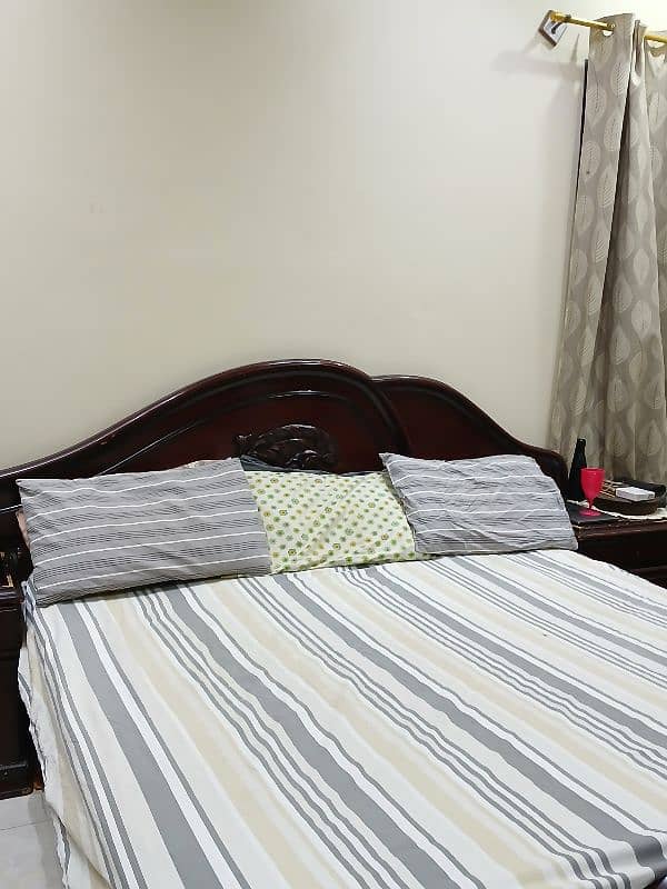 Full Bedroom Furniture in 35k 2