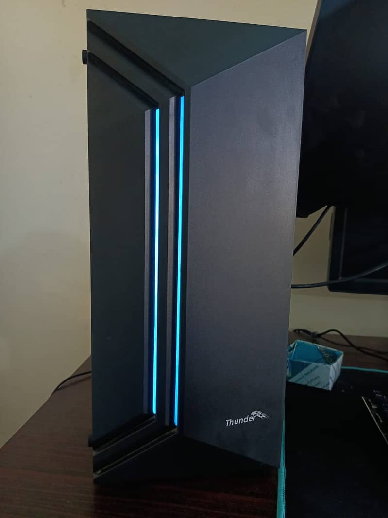 Gamming PC Core i5 32 gb RAM  Full RGB Rx 5500XT 1