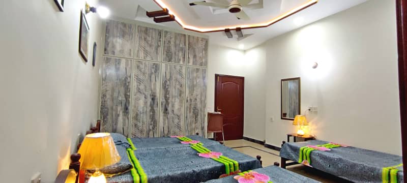 Executive GIRLS HOSTEL - Furnished Rooms for UMT working, JOBIAN Girls 6