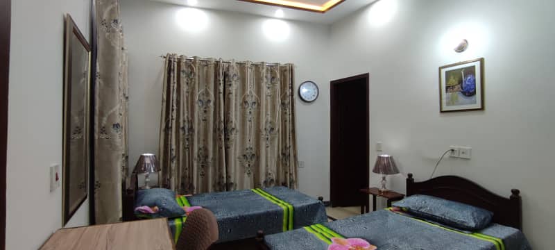 Executive GIRLS HOSTEL - Furnished Rooms for UMT working, JOBIAN Girls 36