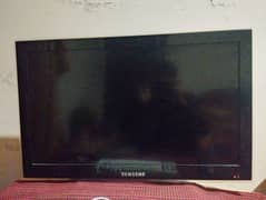 Samsung LCD 32 Inches